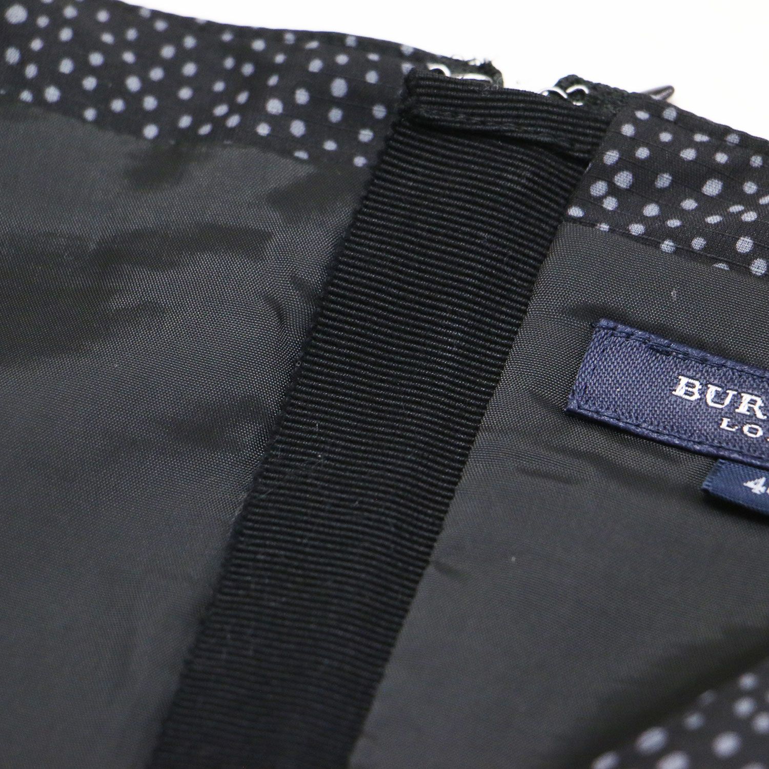 BURBERRY LONDON バーバリー ロンドン ワンピース ブラック 黒 40(L) ドット柄ワンピース ドレス Aライン ラウンドネック 半袖 薄手 ベルト付き 総柄 バックファスナー 日本製 トップス【レディース】【中古】