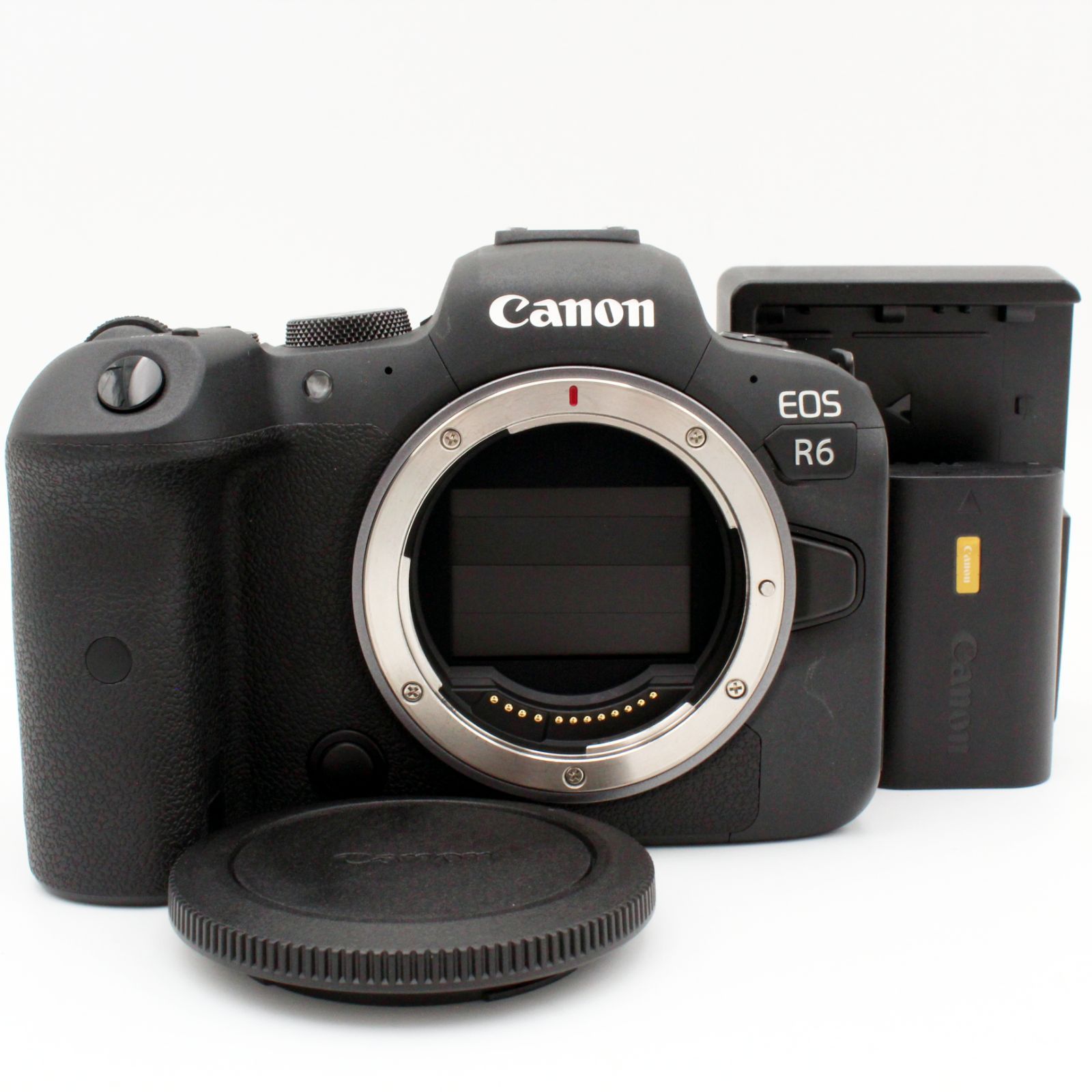 わずかシャッター数3000枚以下【新品級】CANON EOS R6#0822 96,239円