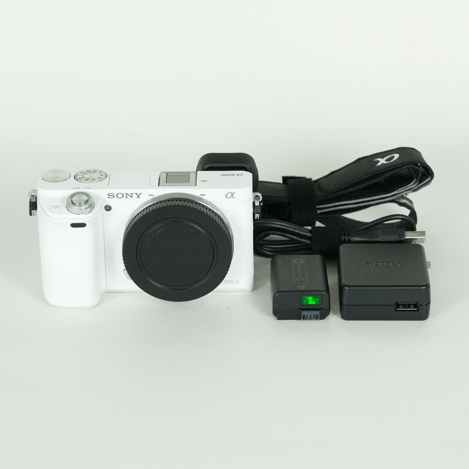 [良品 | シャッター数13,915回] SONY α6000（ILCE-6000） [ボディ ホワイト] | SONY Eマウント