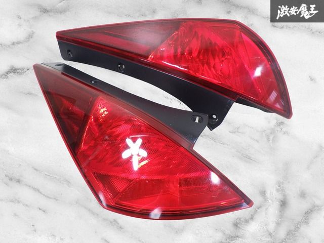 レンズ綺麗！/装着OK！】日産純正 Z33 フェアレディZ 前期 テール