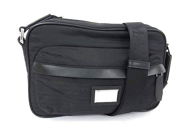 EMPORIO ARMANI エンポリオ アルマーニ メッセンジャーバッグ メタルプレート フロントジップ クロスボディバッグ EM007026AF28660UC001 ブラック系 ナイロン メンズ ショルダーバッグ 超美品