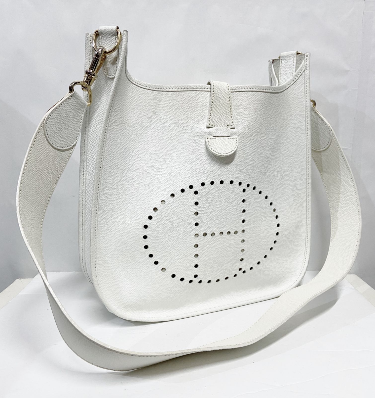 Contessa florence コンテッサフローレンス レザーショルダーバッグ 鞄 15,899円