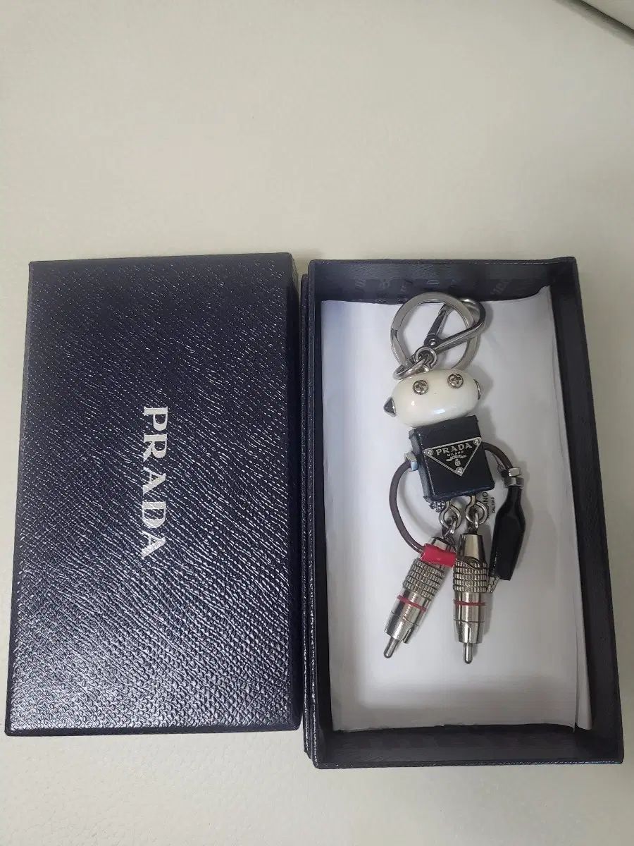 プラダ ロボット キーホルダー 1 正規品