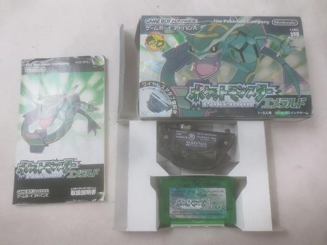 ゲーム ゲームボーイアドバンス ソフト ポケットモンスター 動作品 エメラルド 箱・説・ワイヤレスアダプタ付き 中古品