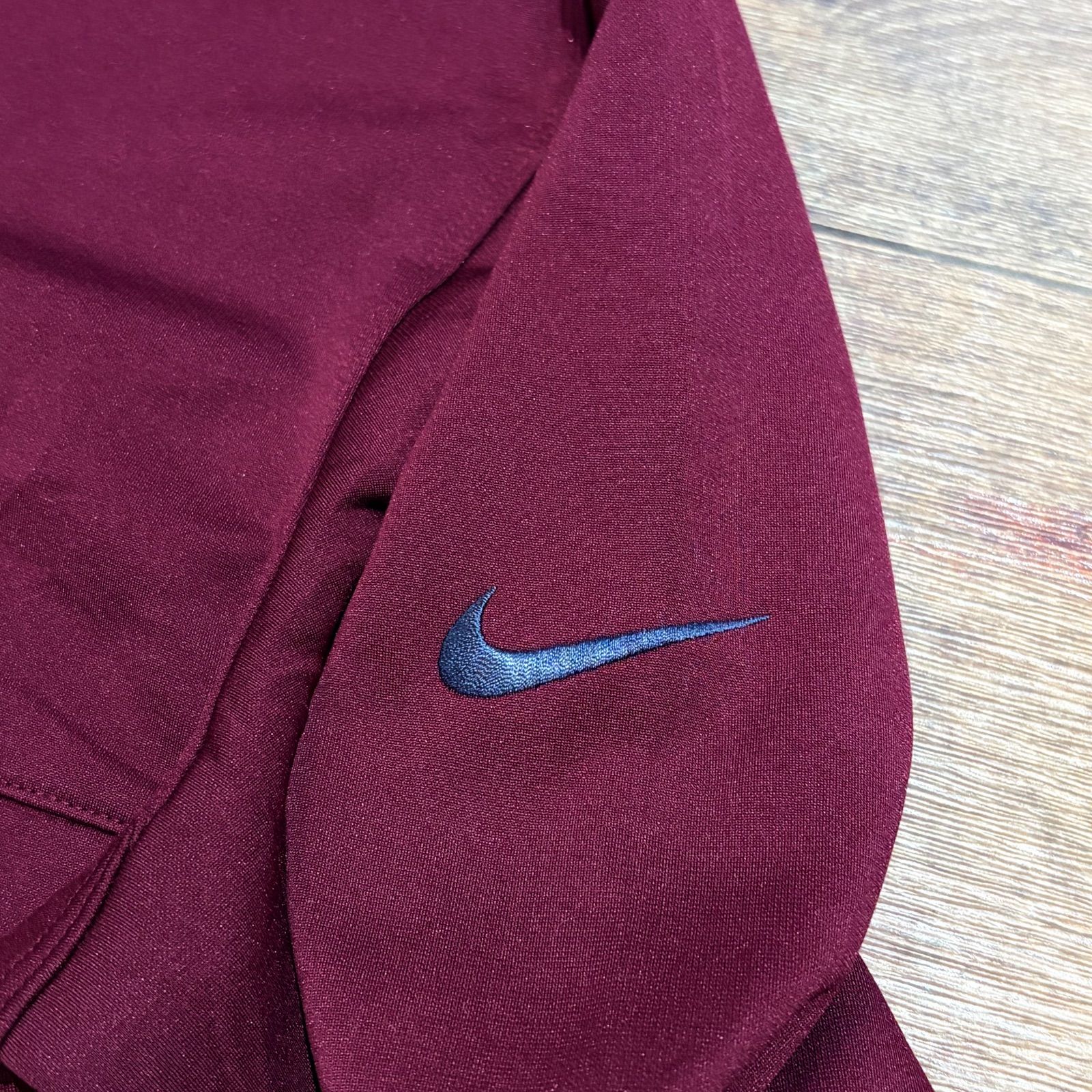 https://assets.mercari-shops-static.com/-/large/plain/2JWH3PrrWGnSmrkgq8M5tJ.jpg@jpg