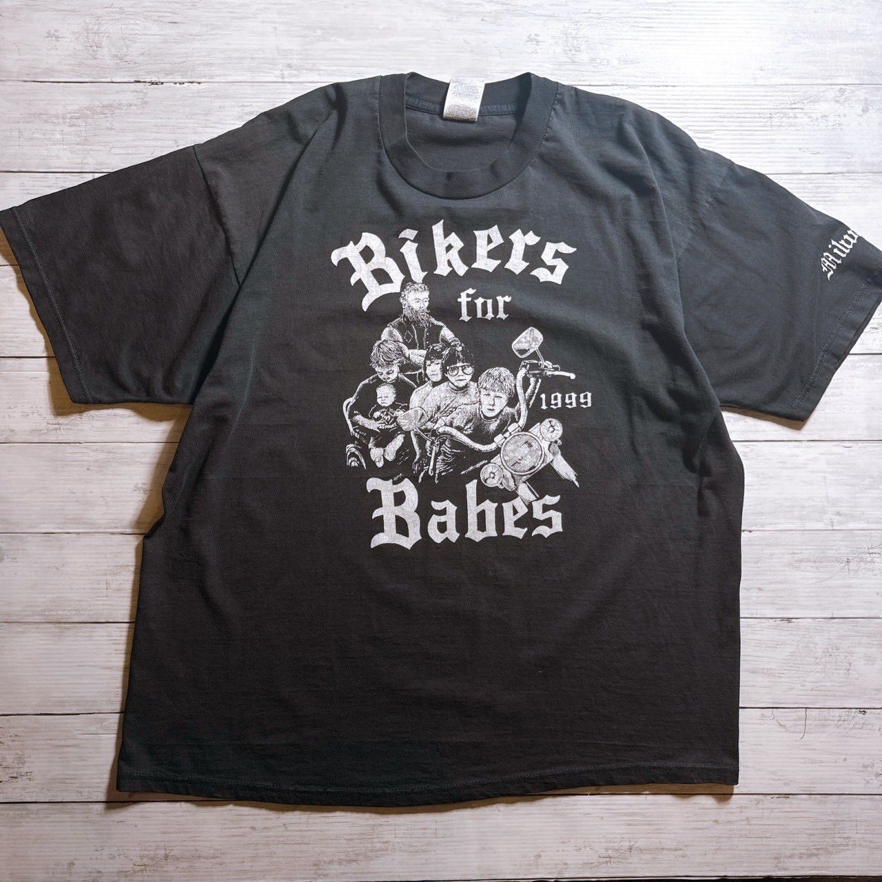 90s  エンボスロゴ モーターサイクルTシャツ企業系 ビンテージ 黒 最高デザイン】90s USA Vintage BIKERS FOR BABES T-shirt バイカーズ