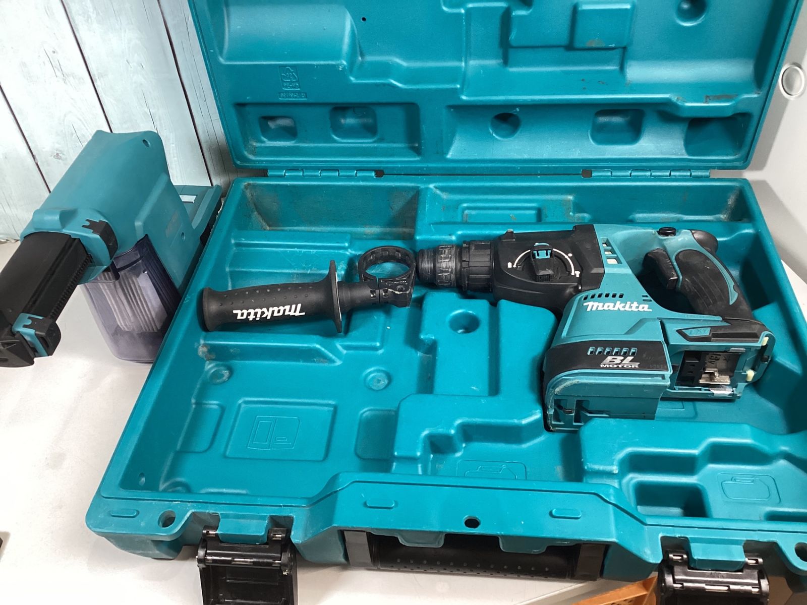 【中古】 マキタ(makita) コードレスハンマドリル HR244DZ 集塵システムDX01セット アクトツール広島