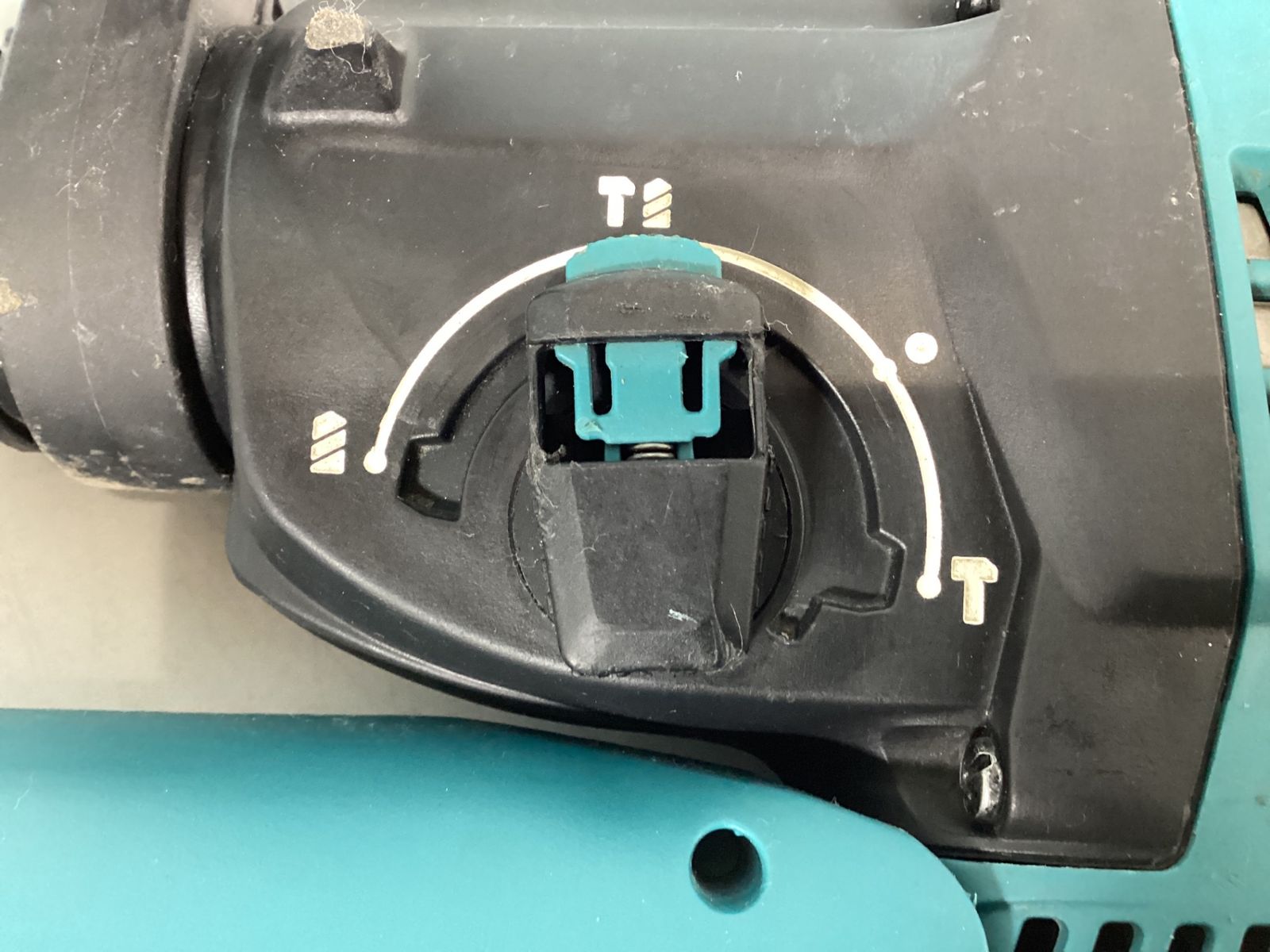 【中古】 マキタ(makita) コードレスハンマドリル HR244DZ 集塵システムDX01セット アクトツール広島