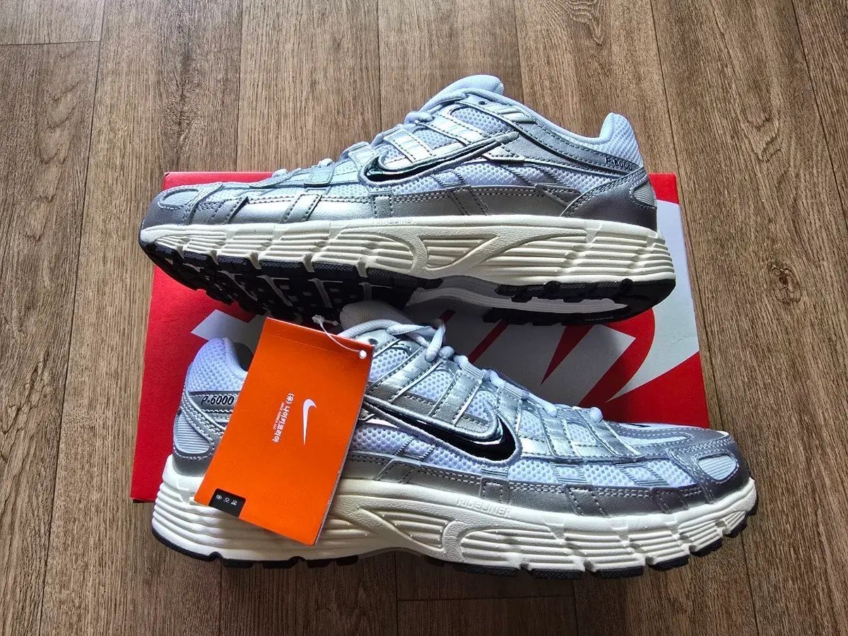 NIKE ナイキ p6000 260 新商品 出品