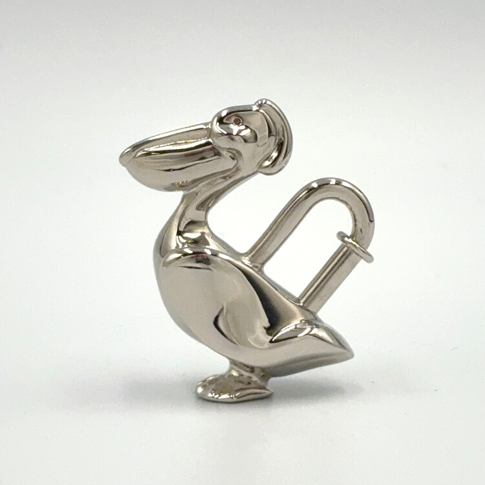 【新着】HERMES 1992年限定 ペリカン メタル シルバー カデナ チャーム