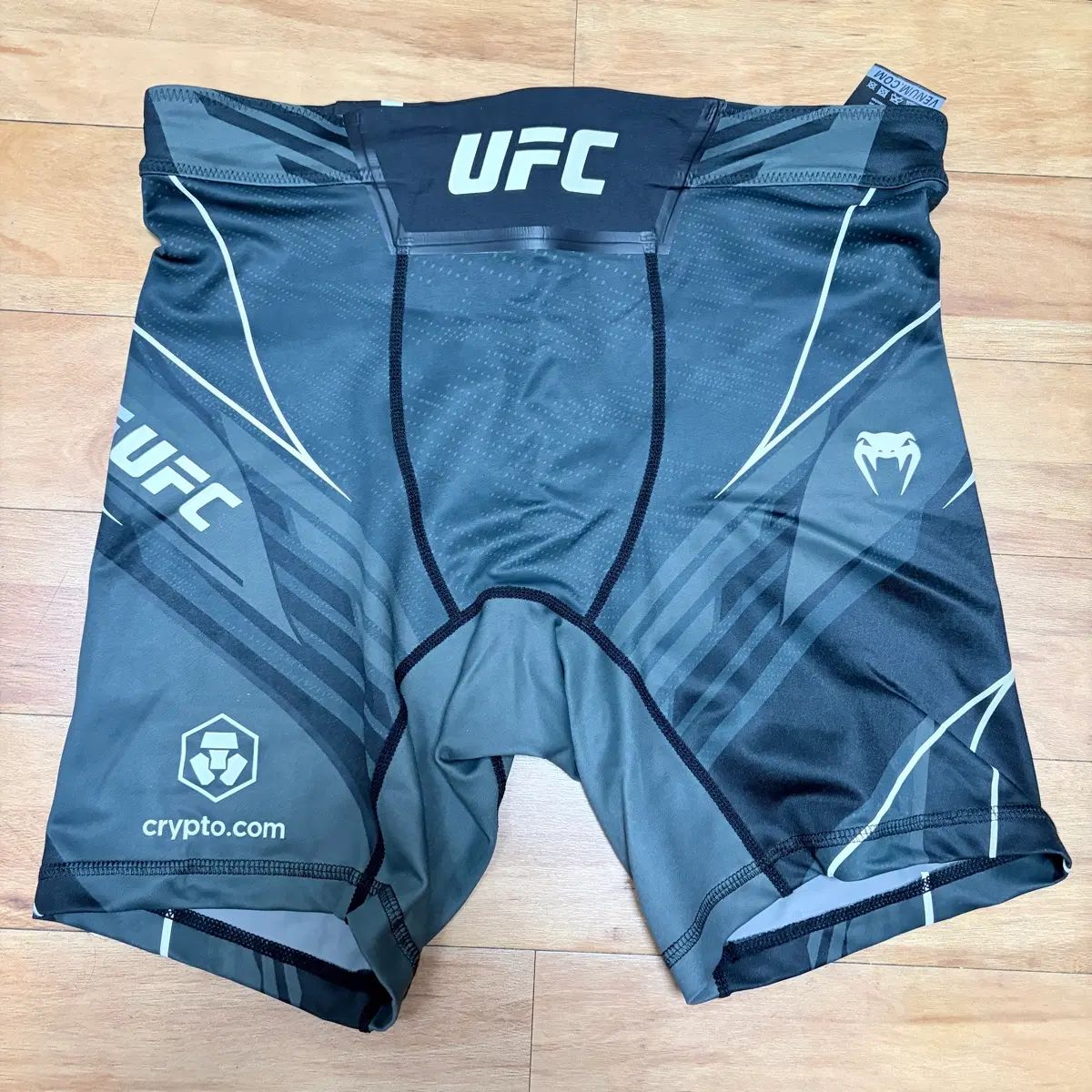 UFC ファイトショーツ L 12,294円