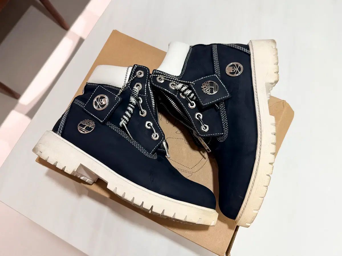 255 ティンバーランド x MASTERMIND 6インチ ブーツ