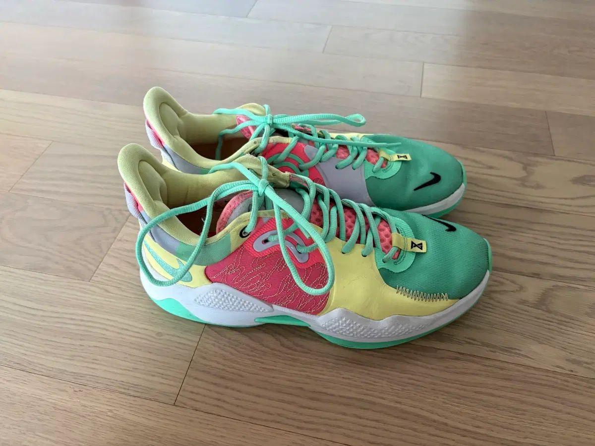 (280) NIKE pg5 ドーターズ 8,276円