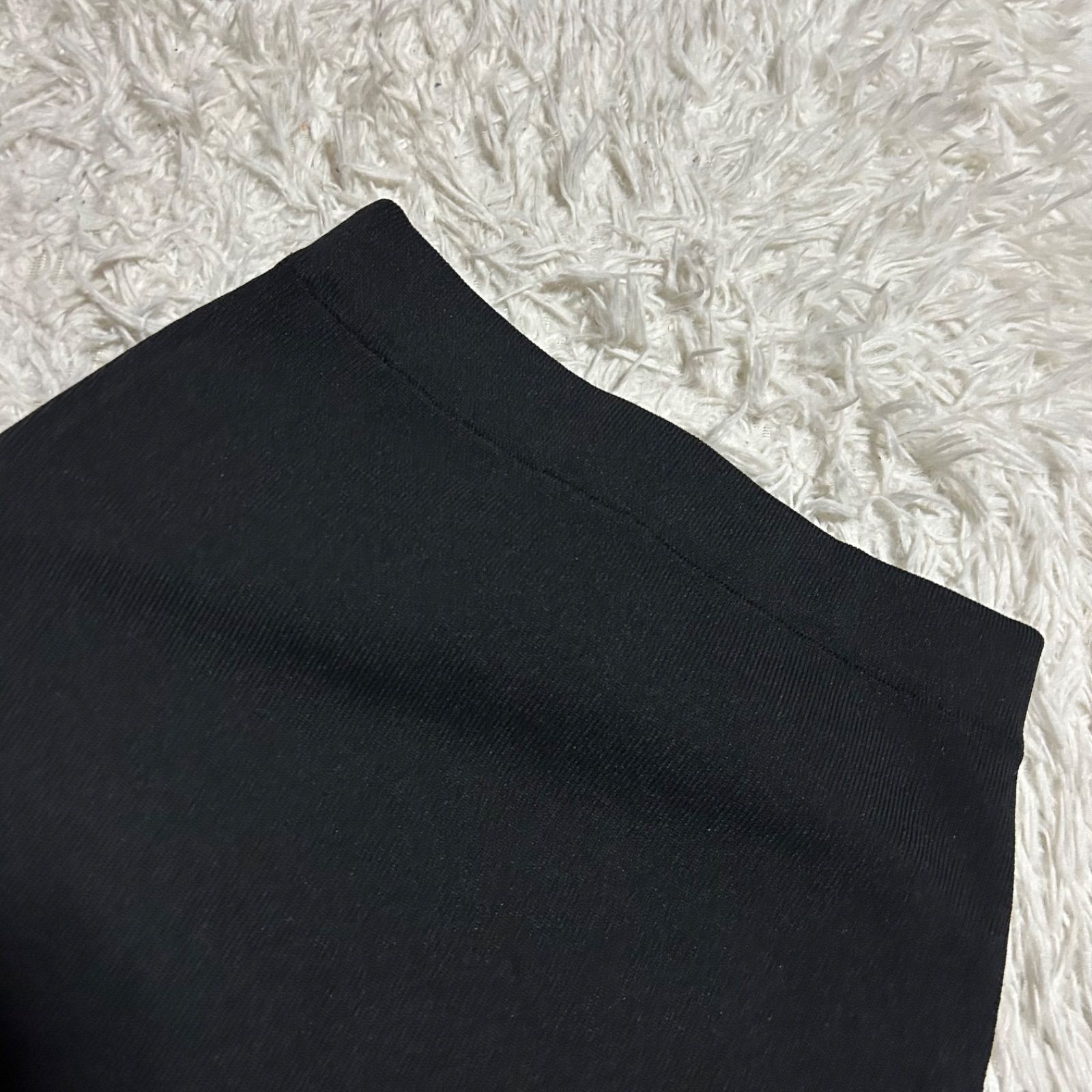 https://assets.mercari-shops-static.com/-/large/plain/2JWJmQLyeaTsaLMByzeNge.jpg@jpg
