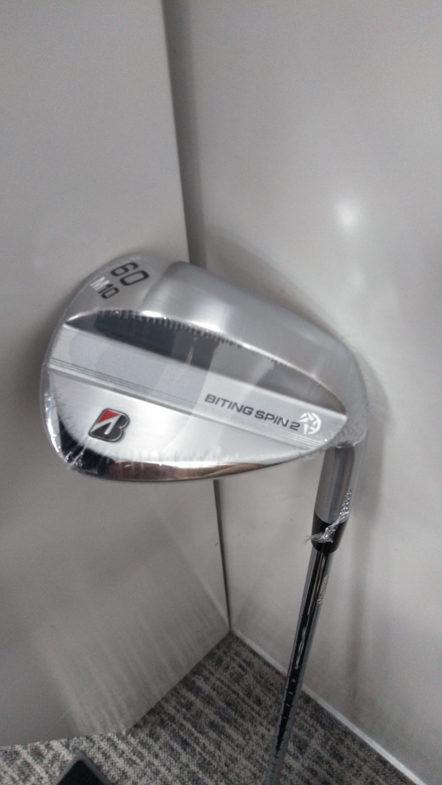 Wg浦安【新品未使用品　2026/09/04発売】ブリヂストンゴルフ BITING SPIN 2 60/10M 右用 MODUS3 TOUR120 フレックスS 2026年モデル 日本正規品（浦安店）