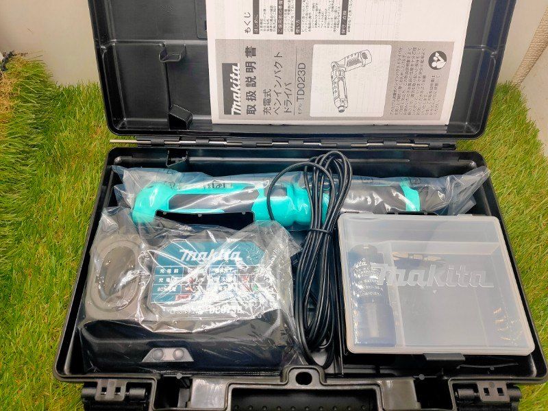 ☆Makita マキタ 充電式ペンインパクトドライバ TD023DHXTB ターコイズブルー 7.2v バッテリー、充電器、ケース付き　新品