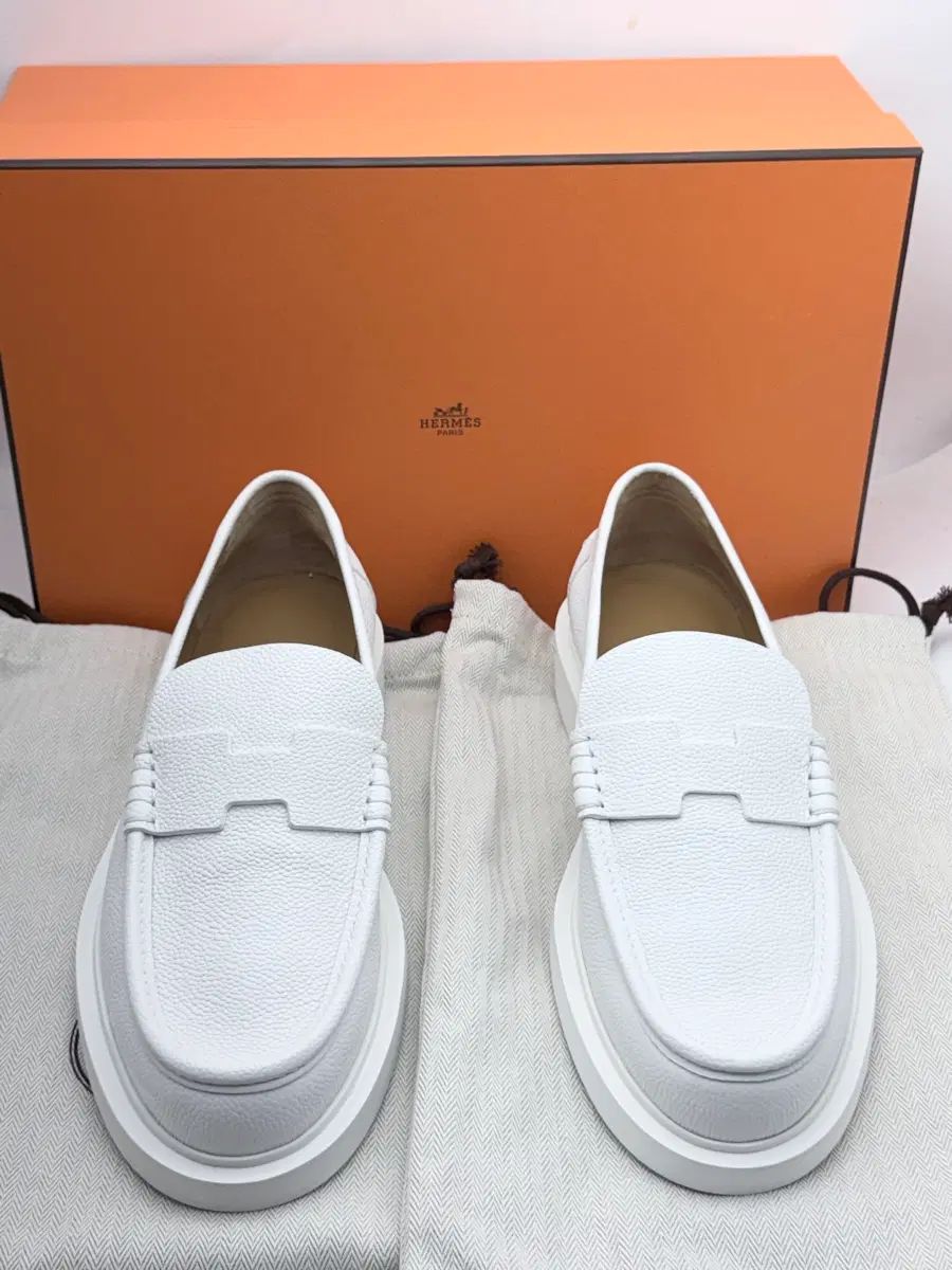 新品) エルメス Hローファー