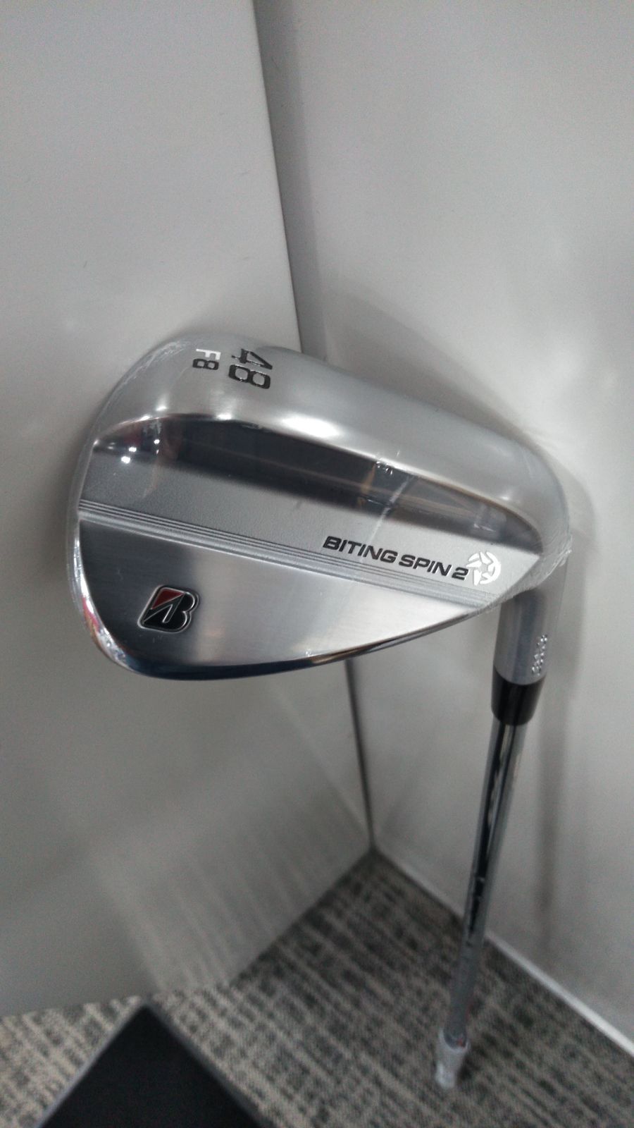 Wg浦安【新品未使用品　2026/09/04発売】ブリヂストンゴルフ BITING SPIN 2 48/F8 右用 MODUS3 TOUR105 フレックスS 2026年モデル 日本正規品（浦安店）