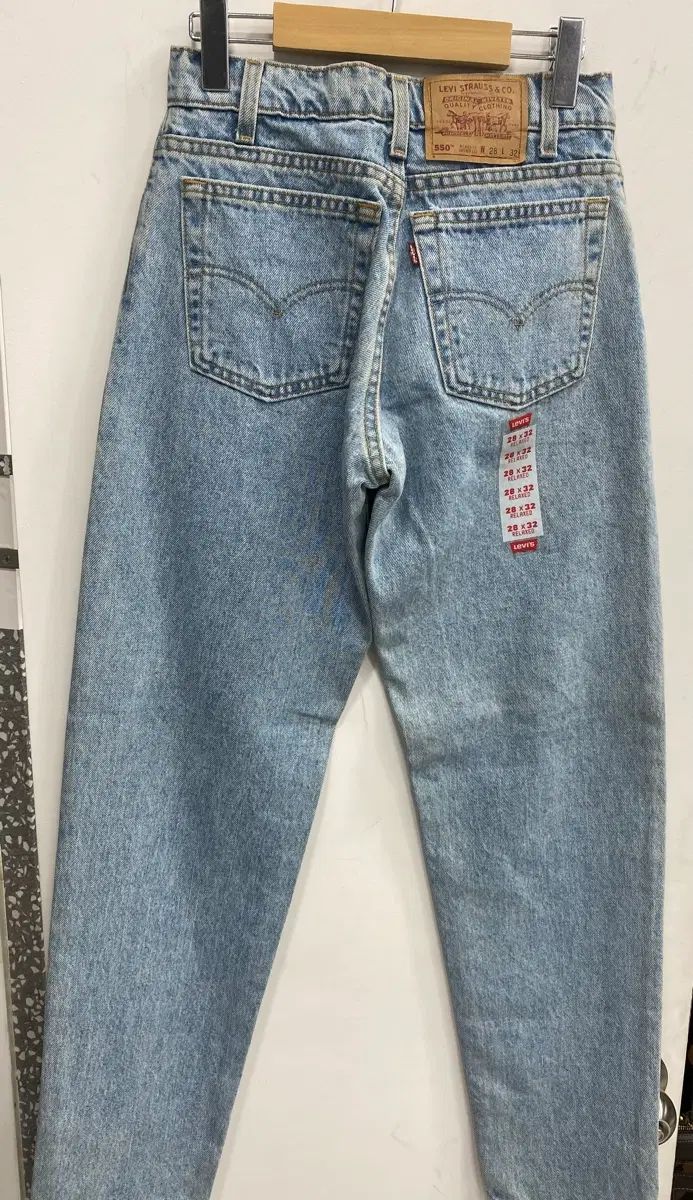 28x32/デッドストック卸価格 90s USA リーバイス 550 デニム パンツ