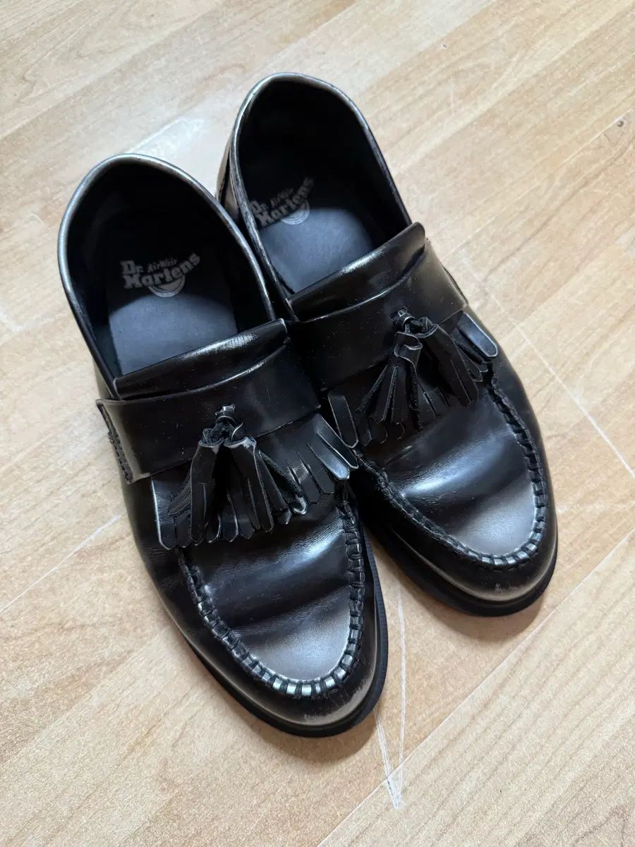 DR. MARTENS ドクターマーチン エイドリアン シルバー 270 UK8