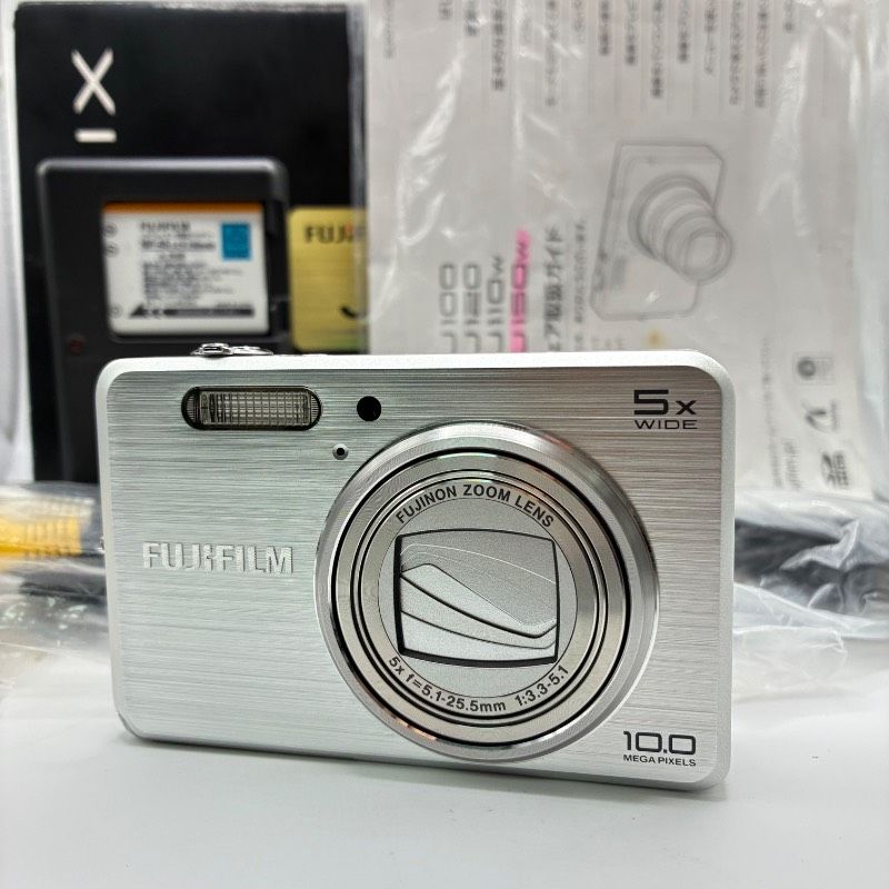 [작동 확인] 후지필름 파인픽스 J150w 실버 후지필름 파인픽스 컴팩트 디지털 카메라 (실버 박스 및 액세서리 포함) 823S