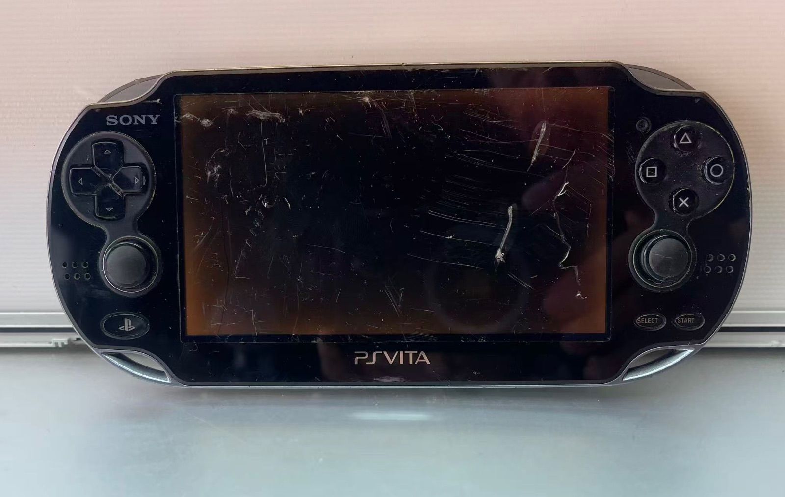 PS-VITA PCH-1000　ブラック　（動作未確認）