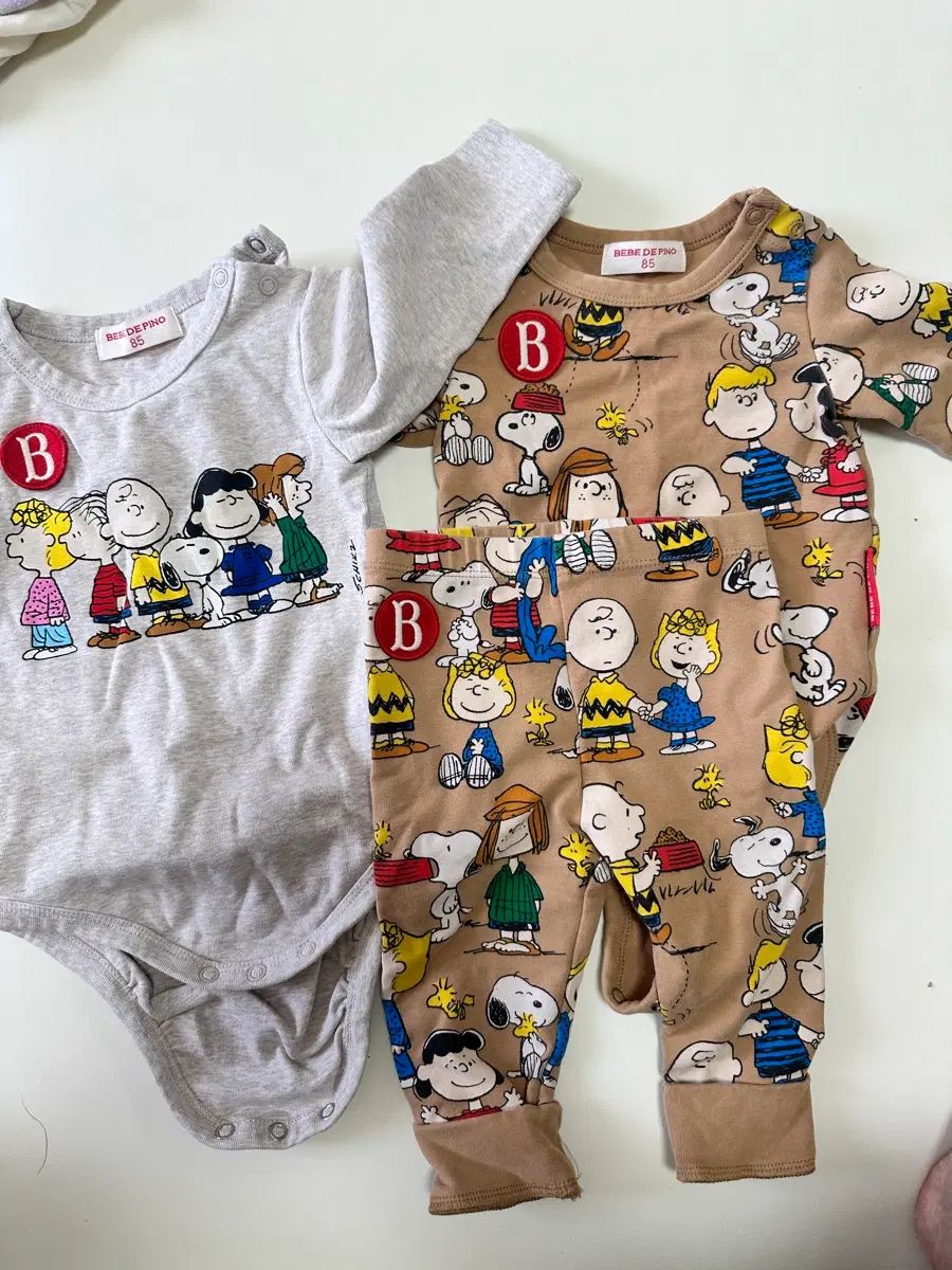 ベベ ド 핀드 SNOOPY 宇宙服 2種 85サイズ