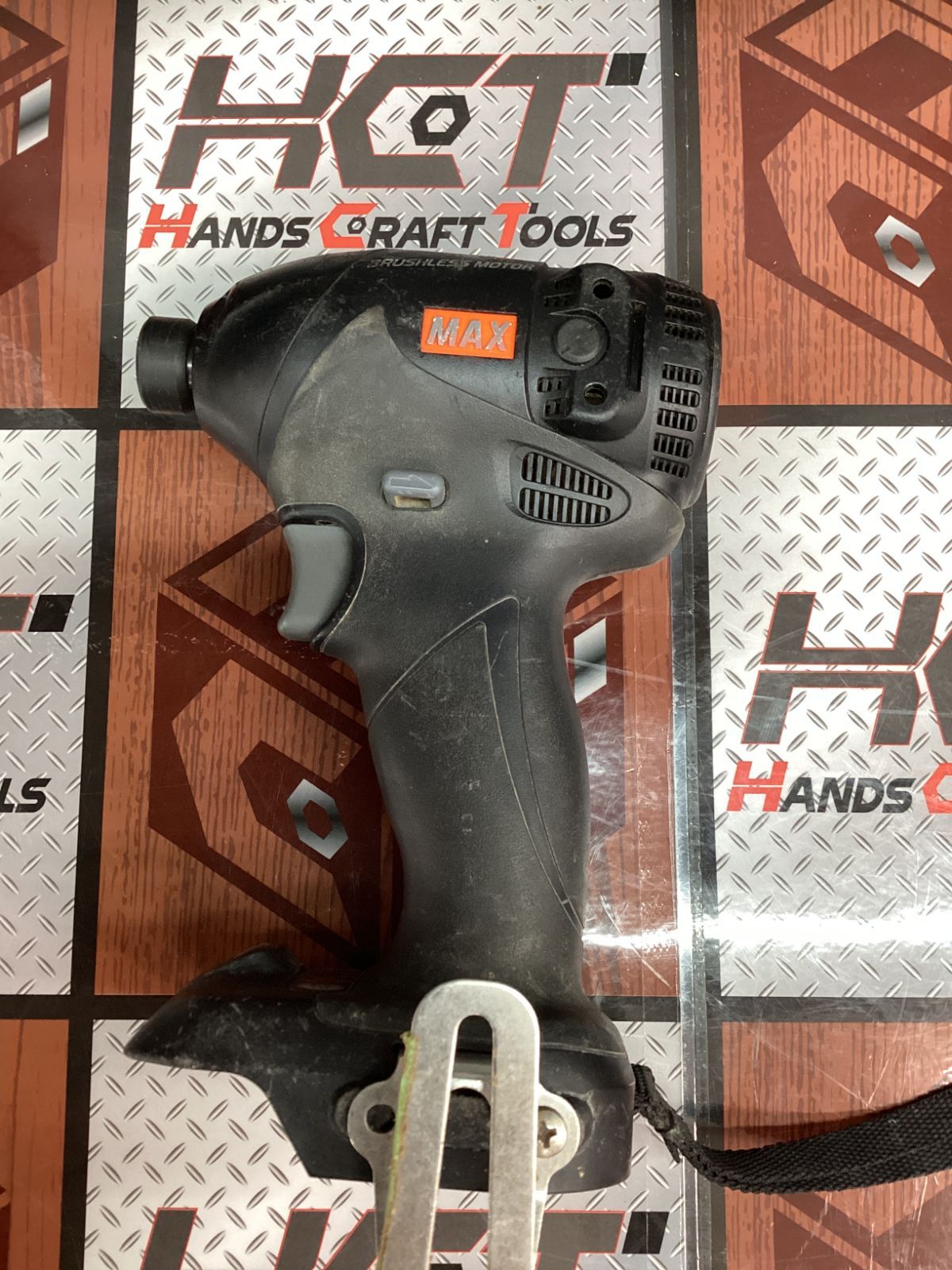 【送料無料】【中古品】MAX /マックス PJ-ID144-B2C(R)　インパクトドライバ　バッテリ 14.4V / 4.0Ah ×2/充電器/ケース付【ハンズクラフト島根出雲】