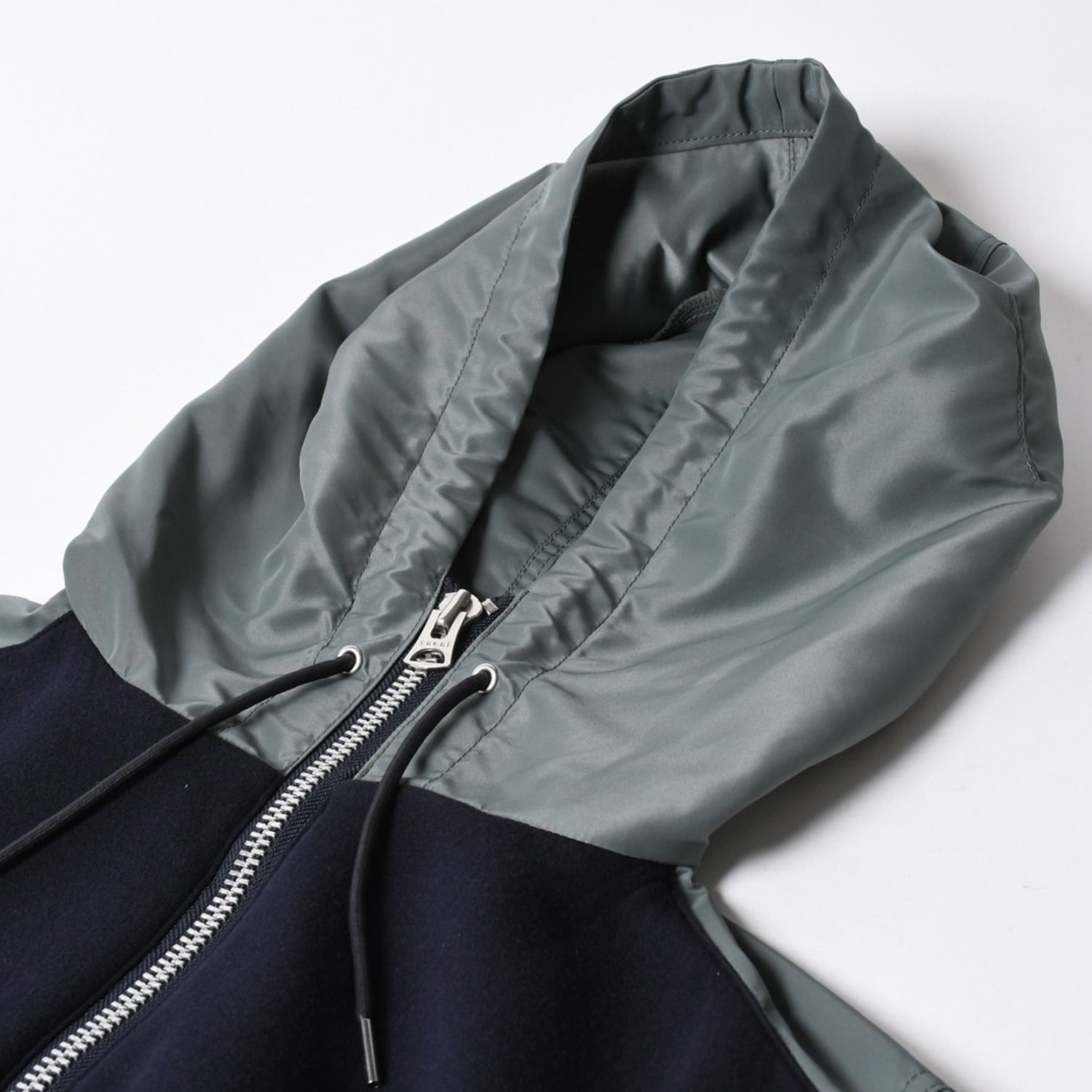 極美品 sacai サカイ ナイロンツイル × スポンジスウェット フーディ
