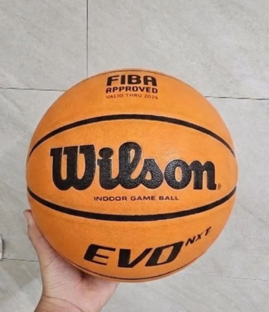 ウィルソン バスケットボール EVO NXT FIBA 承認 室内用 7 ほ