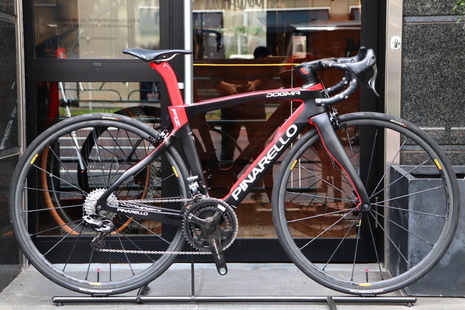ピナレロ PINARELLO ドグマ DOGMA F12 2021モデル 465サイズ カンパニョーロ スーパーレコード EPS MIX 12S カーボン ロードバイク 【東京南麻布店】