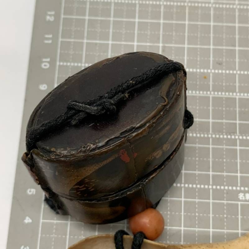 時代物】蒔絵 漆塗 印籠 根付 緒締め玉 セット 江戸 明治 骨董 装飾品