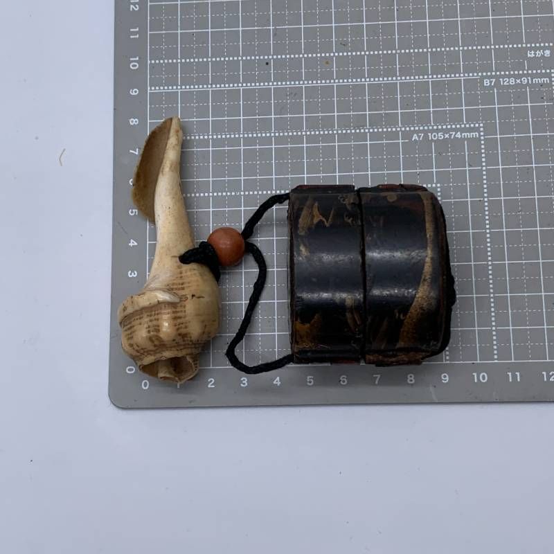 時代物】蒔絵 漆塗 印籠 根付 緒締め玉 セット 江戸 明治 骨董 装飾品