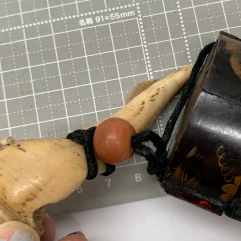 時代物】蒔絵 漆塗 印籠 根付 緒締め玉 セット 江戸 明治 骨董 装飾品