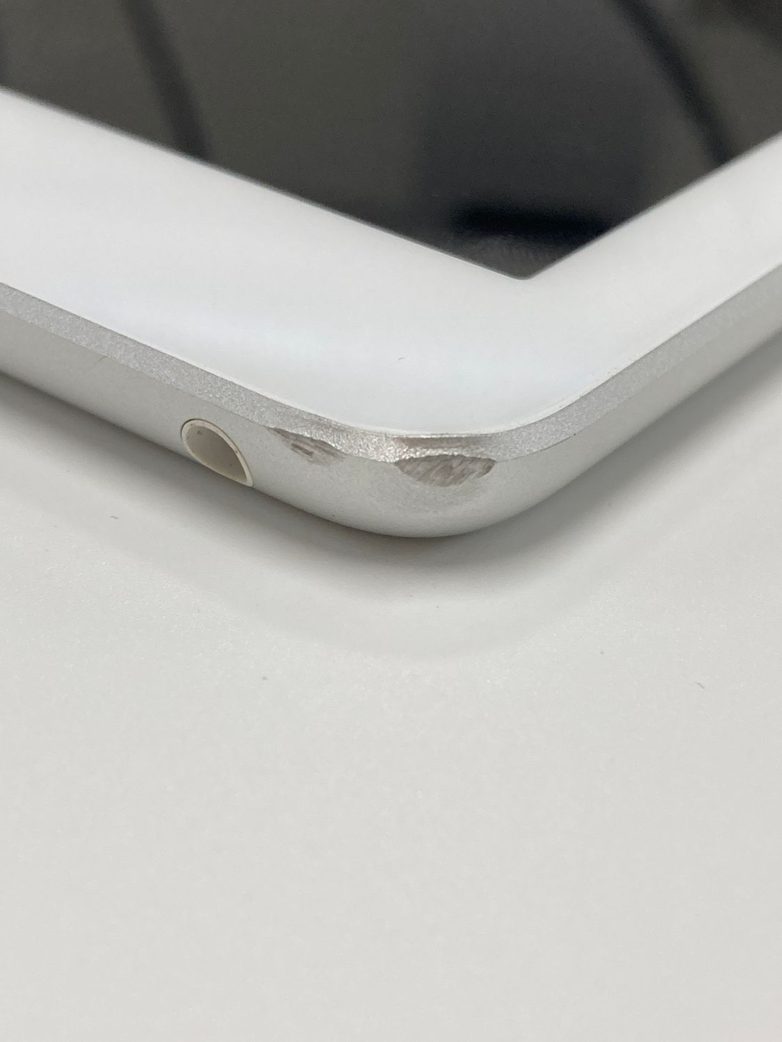 Apple iPad 第5世代 32GB シルバー バッテリー91％ - メルカリ