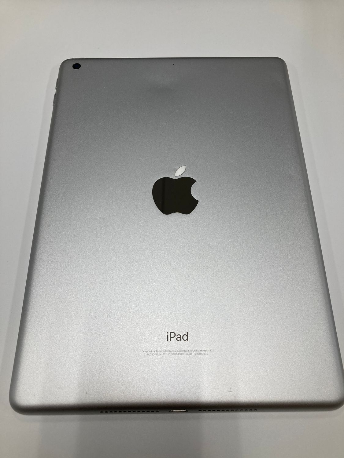 Apple iPad 第5世代 32GB シルバー バッテリー91％ - メルカリ