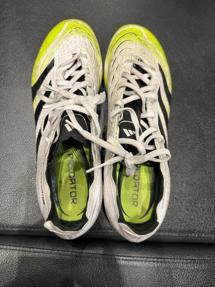 275) アディダス プレデター サッカーシューズ