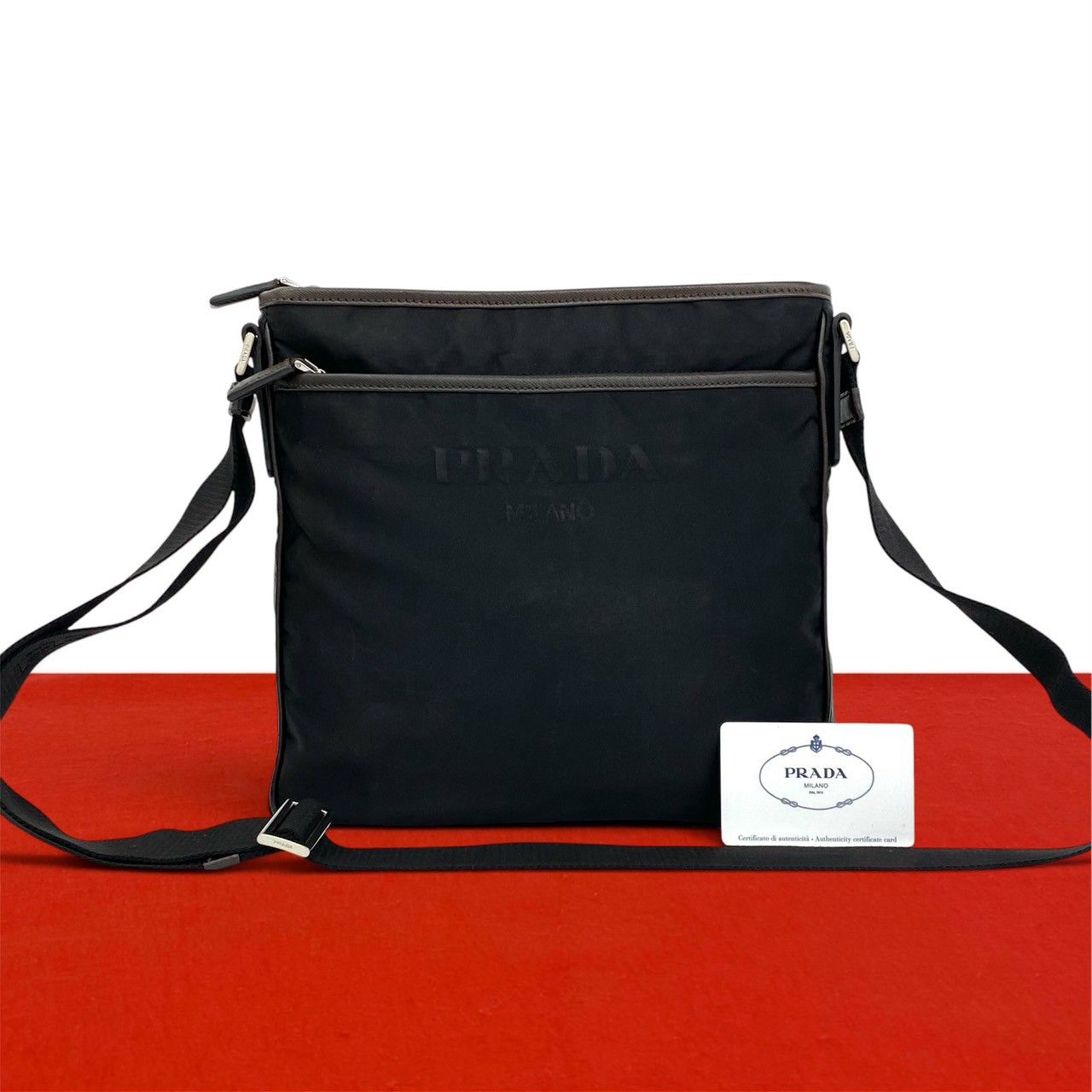 極 美品 希少品 PRADA プラダ 三角ロゴ 金具 テスート ナイロン 