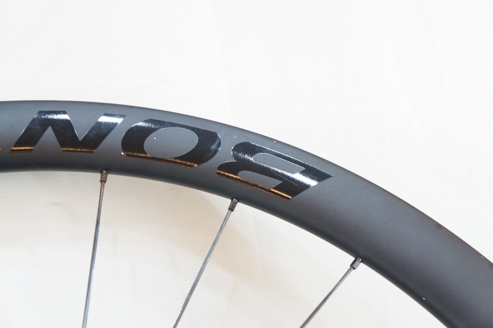 BONTRAGER 「ボントレガー」 AEOLUS PRO 37 DISC SHIMANO11s ホイール