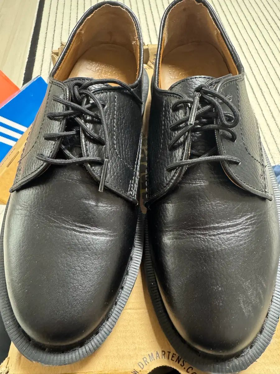 DR. MARTENS ドクターマーチン 옥타비우스 ローファー 靴 靴 us7 eu39