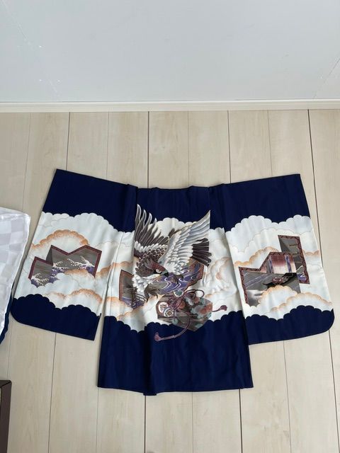 クリーニング済み 美品【七五三】男の子5歳 袴セット 鷹柄 紺系