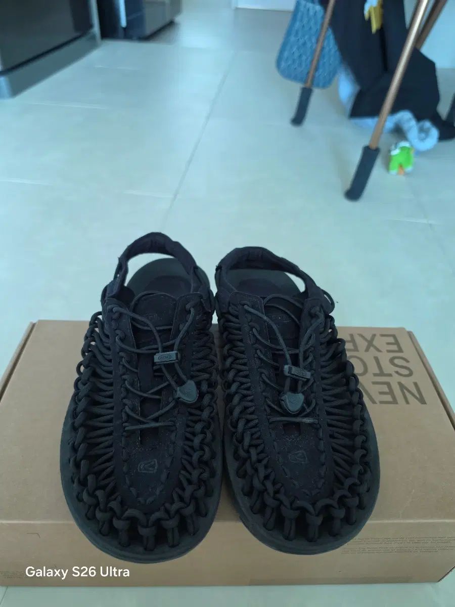 KEEN サンダル ニューポート ブラック