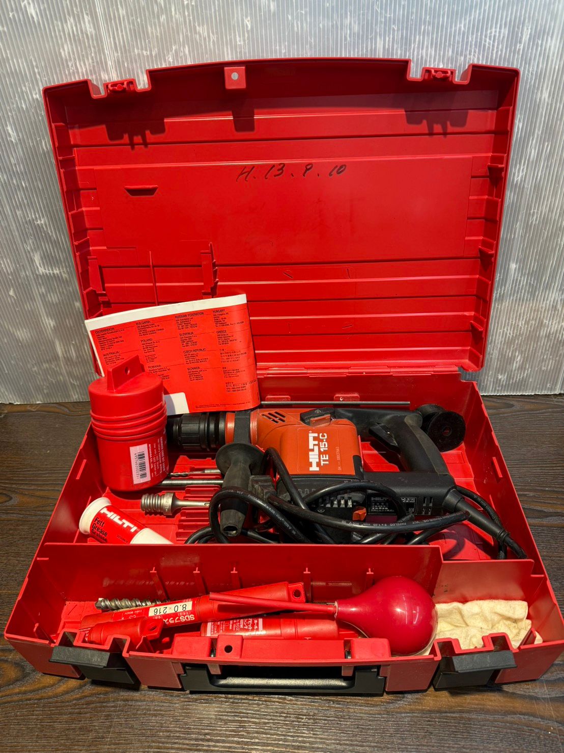 送料無料S06417 ヒルティ（Hilti）　ロータリーハンマードリル　TE 15-C 3モード切り替え ビット多数、取説付属　良品 7,810円