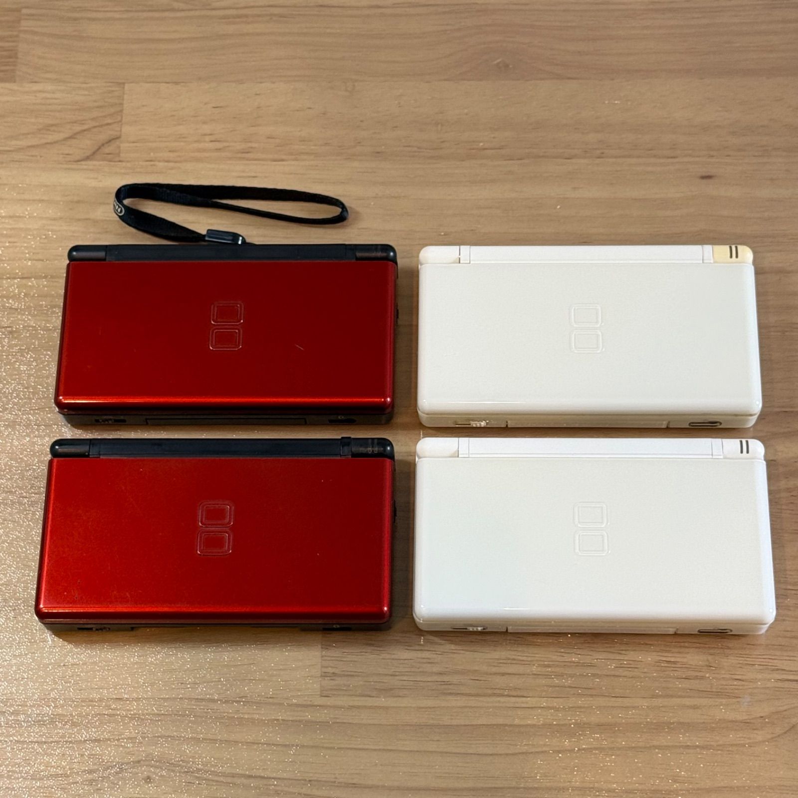 9-111【ジャンク】ニンテンドーDS LITE 4台 まとめ売り