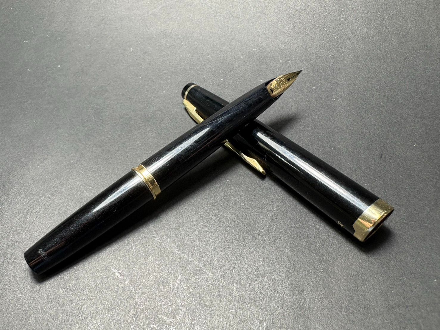 PILOT パイロット Elite エリート 万年筆 ペン先14K-585 14金 ブラック 