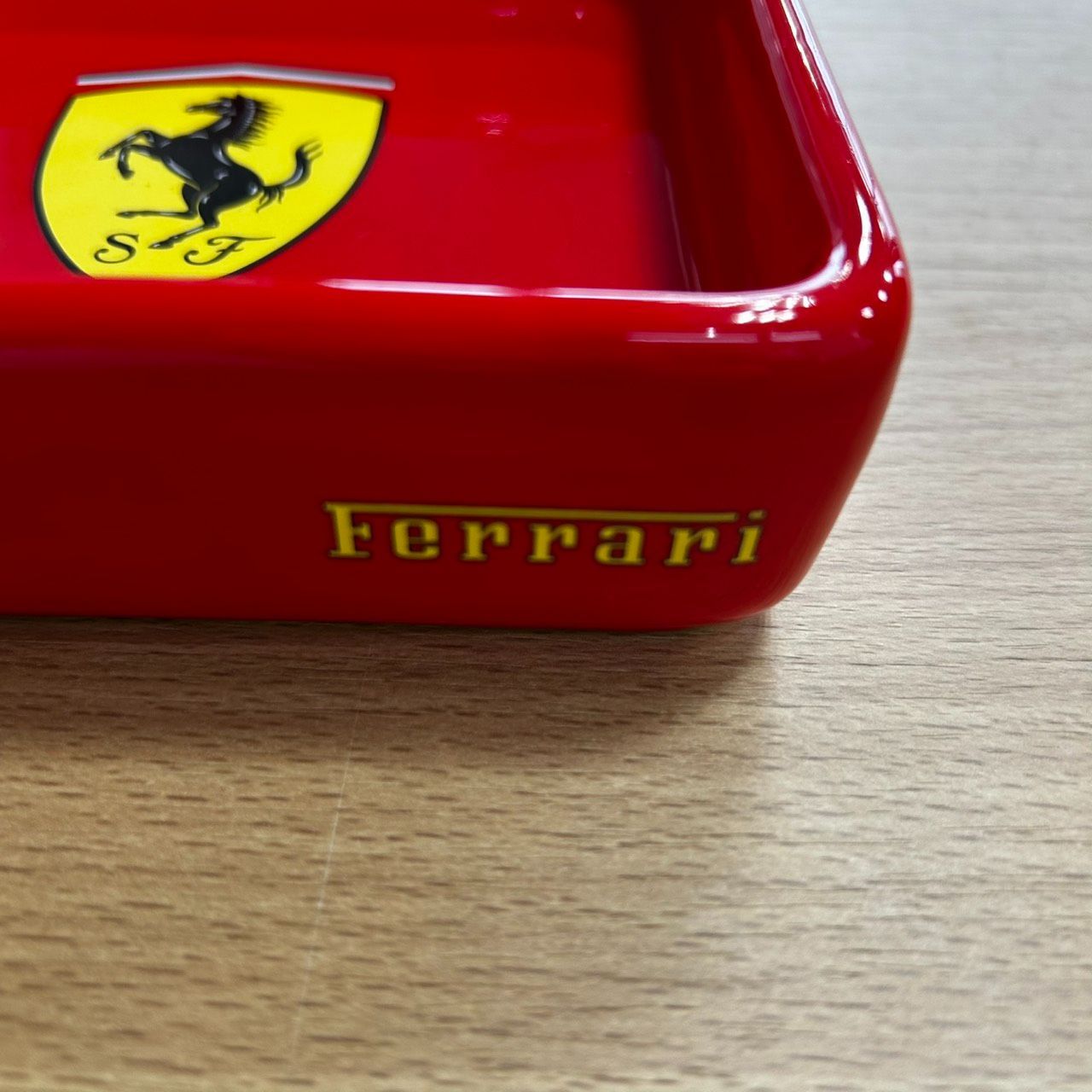 MT268241946 Ferrari フェラーリ 灰皿 - メルカリ
