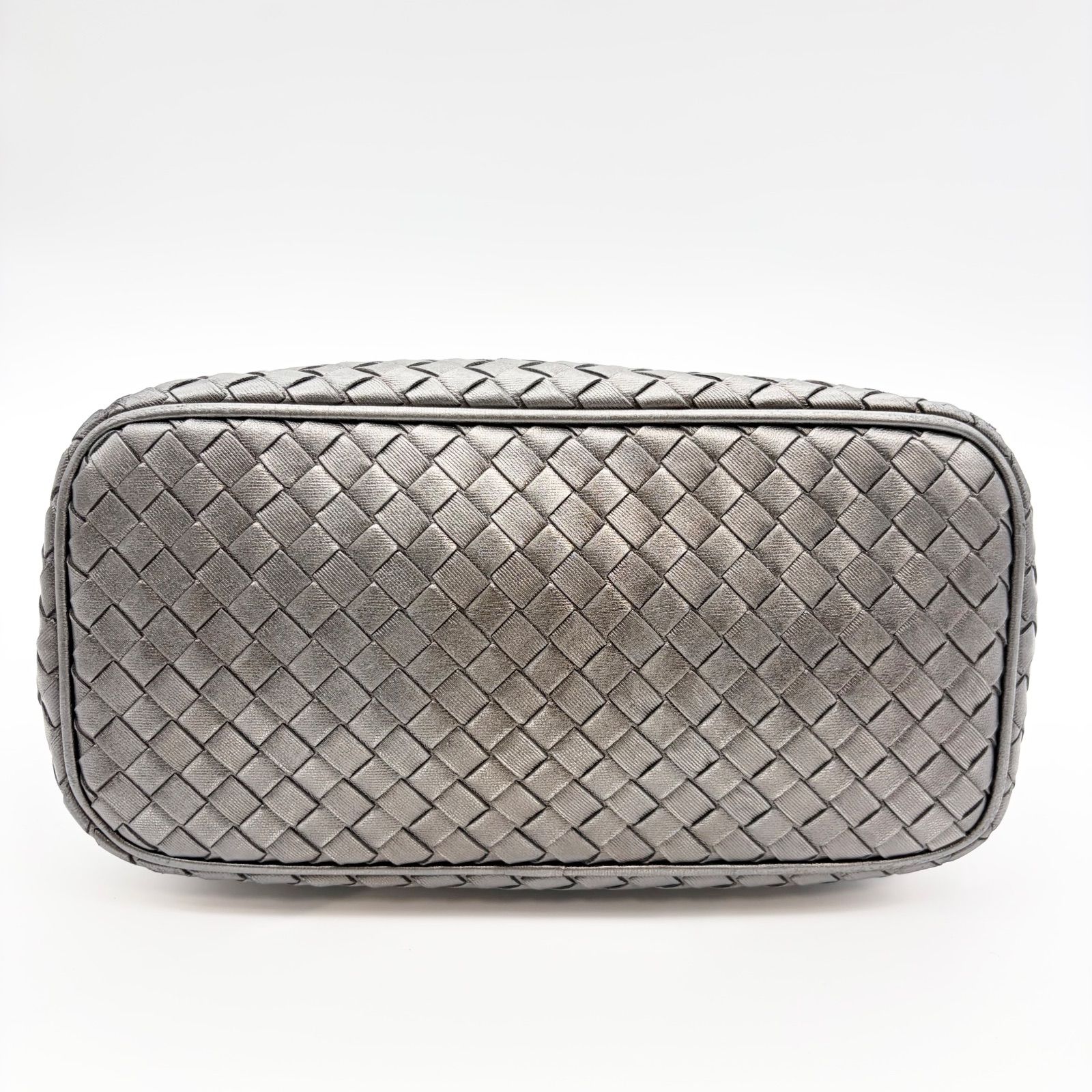 BOTTEGA VENETA ボッテガヴェネタ シルバー ワンショルダーバッグ