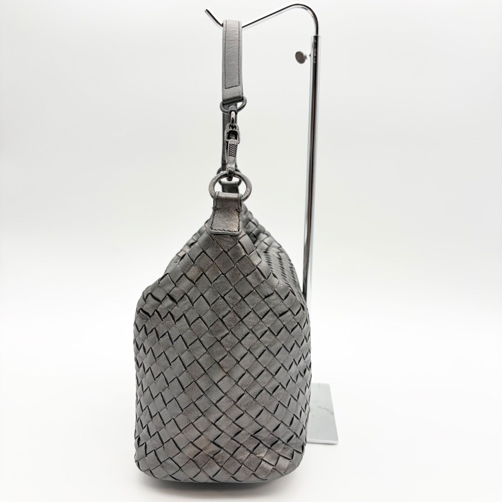 BOTTEGA VENETA ボッテガヴェネタ シルバー ワンショルダーバッグ