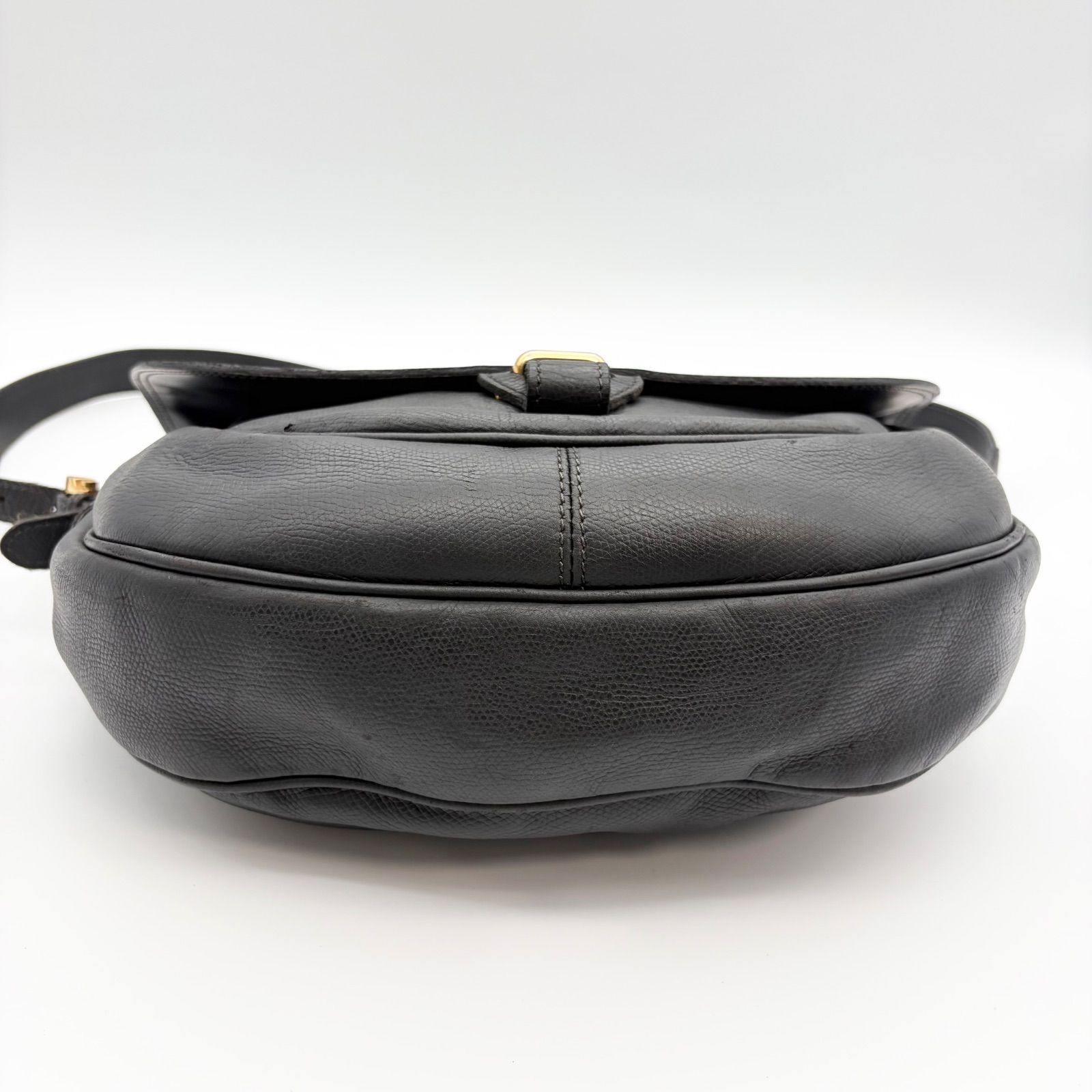 LOEWE ロエベ ショルダーバッグ レザー アナグラム ブラック ハーフ