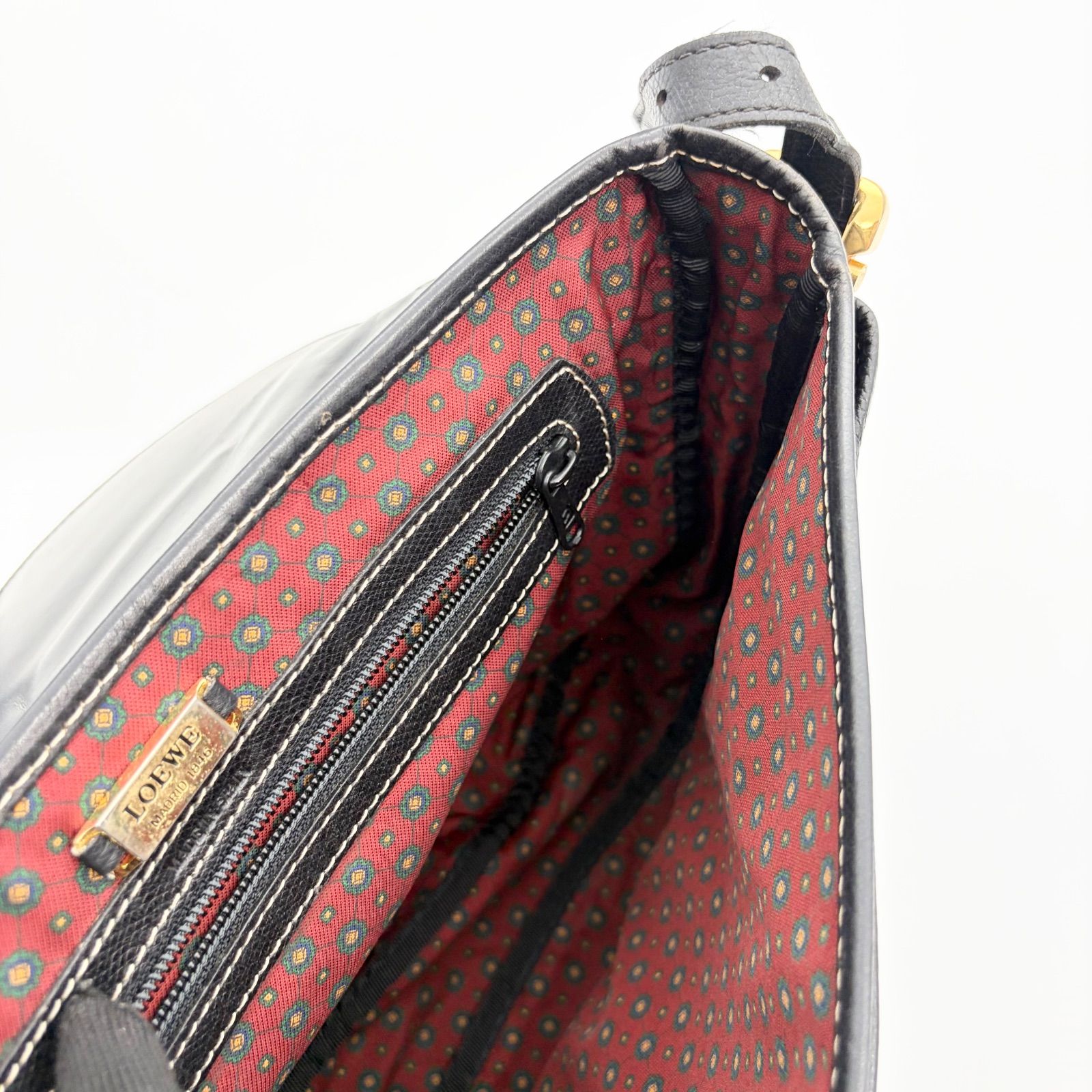 LOEWE ロエベ ショルダーバッグ レザー アナグラム ブラック ハーフ